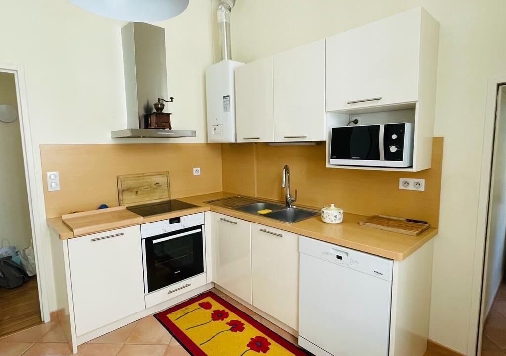 Photo of Kitchen in Hotel de Ville - Quinconces