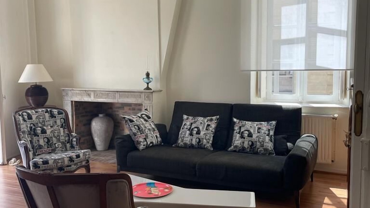 Photo of Livingroom in Hotel de Ville - Quinconces