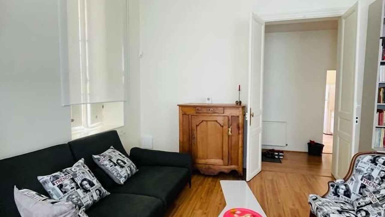Photo of Livingroom in Hotel de Ville - Quinconces