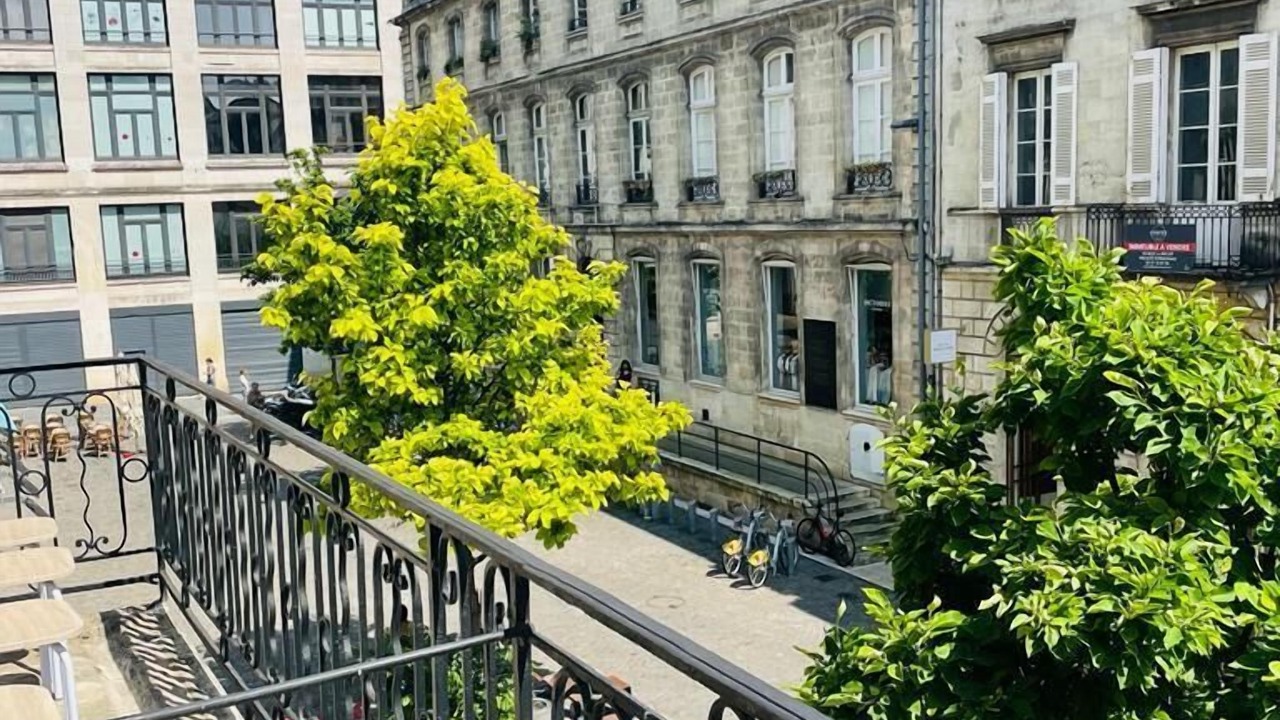 Photo of Outdoor in Hotel de Ville - Quinconces
