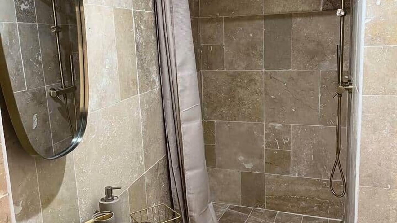 Photo of Bathroom in Cintegabelle