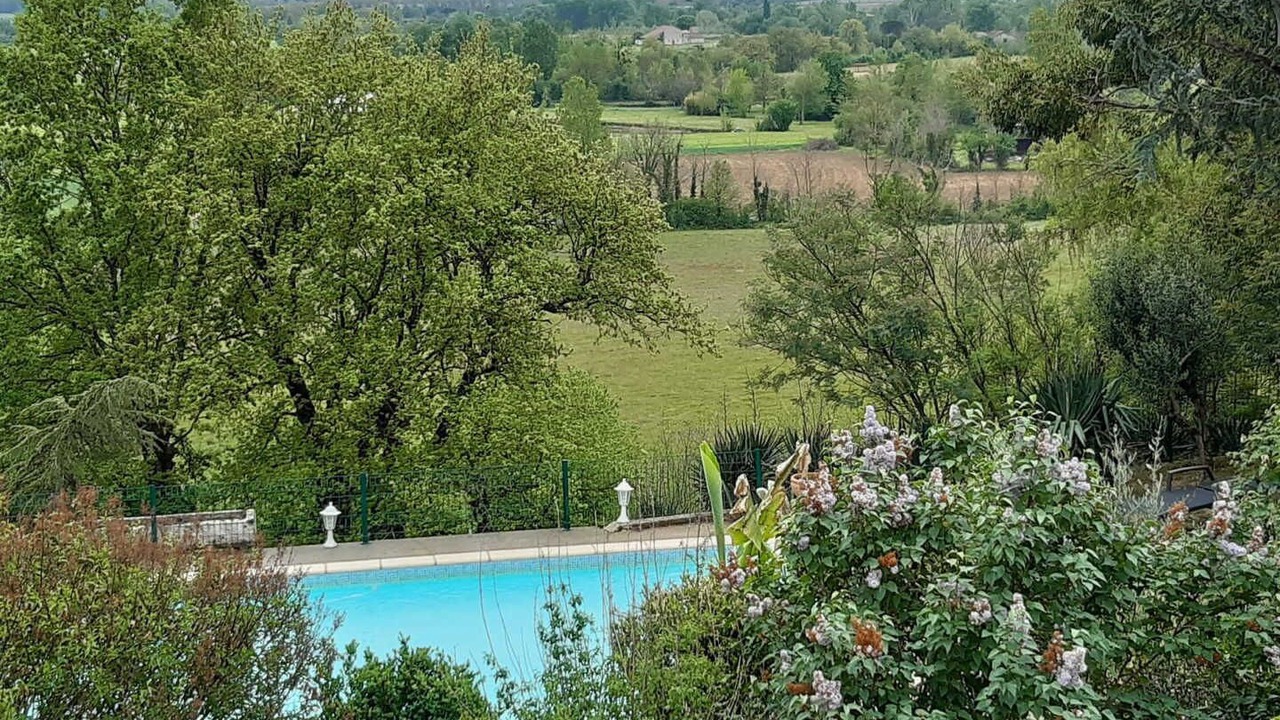 Photo of Outdoor in Servies