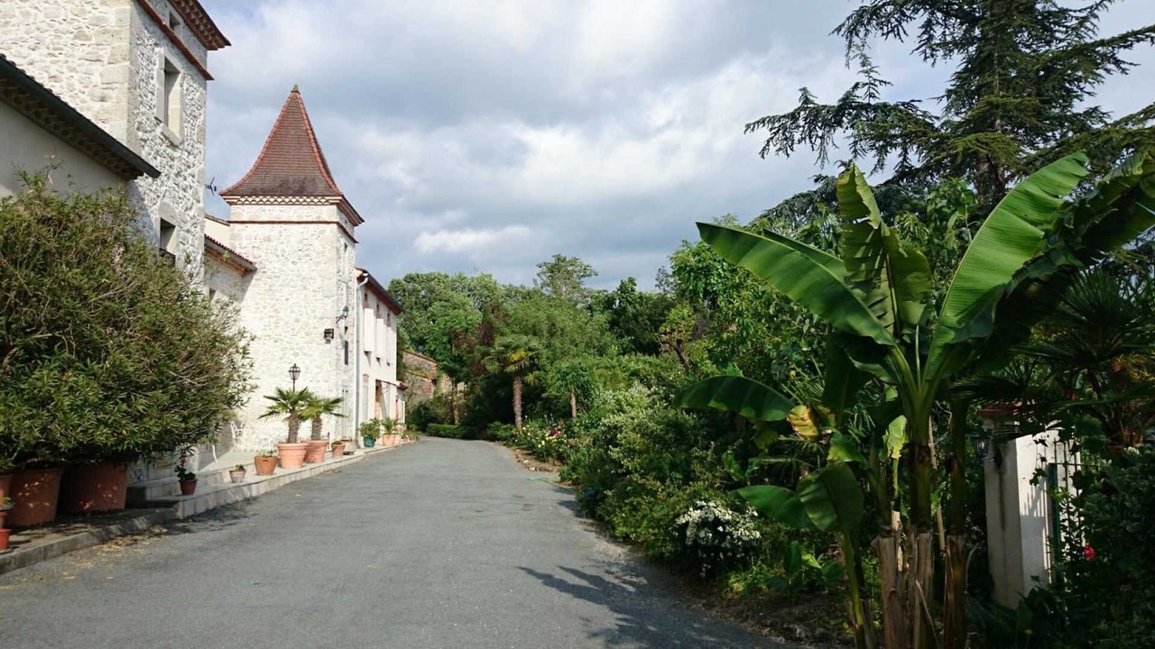 Photo of Outdoor in Servies