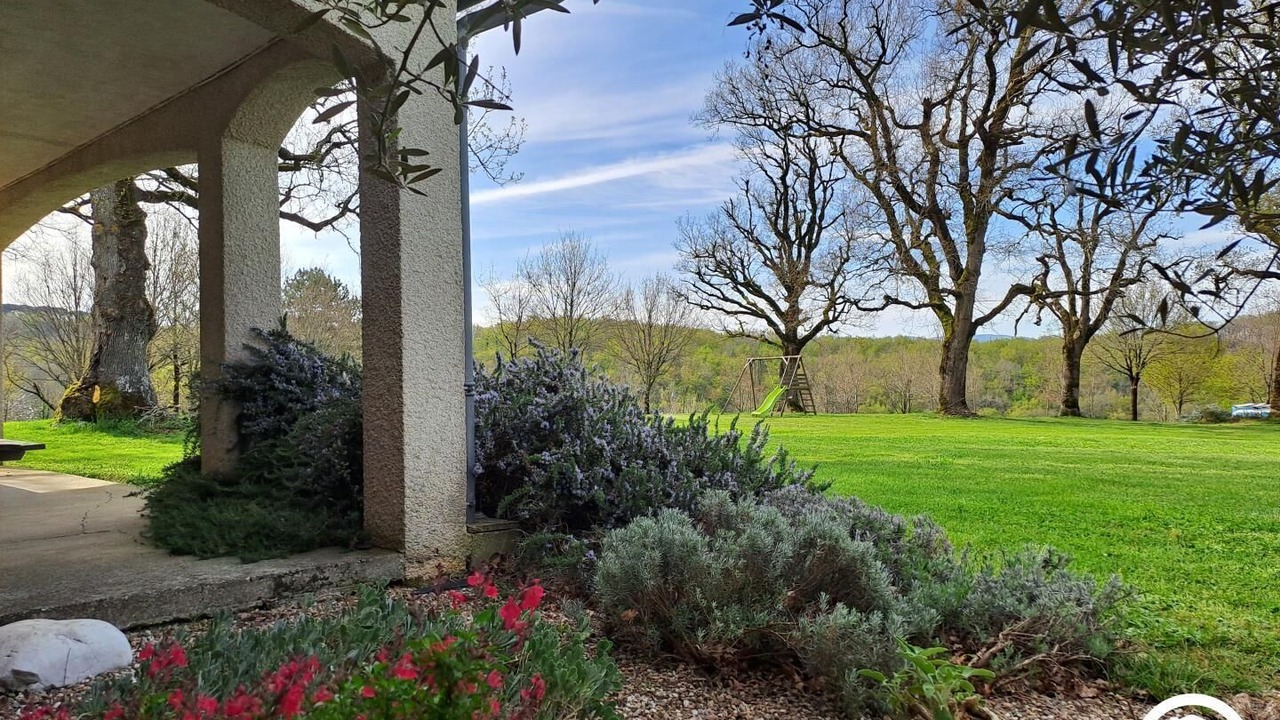 Photo of Outdoor in Burlats