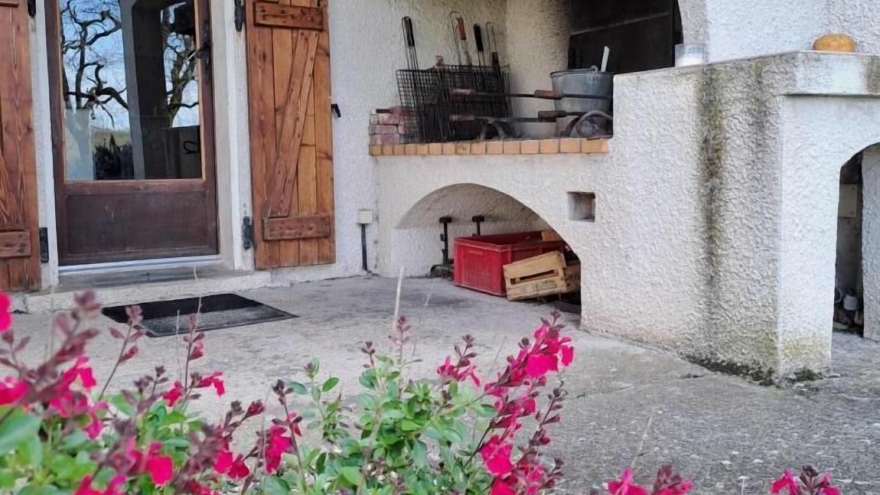 Photo of Outdoor in Burlats