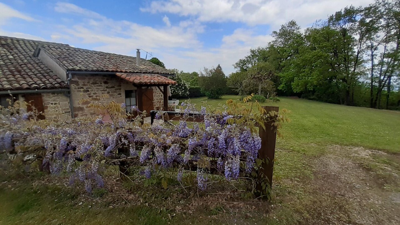 Photo of Outdoor in Vaour