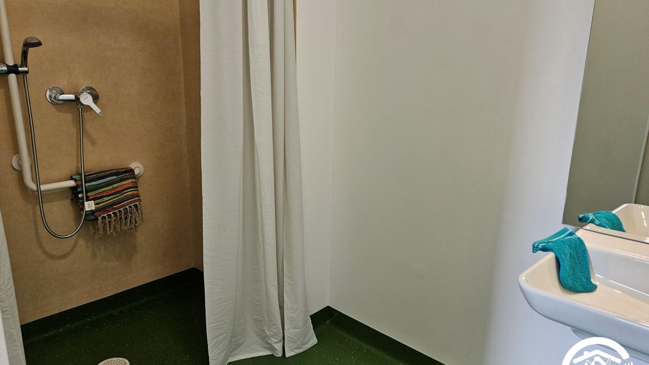 Photo of Bathroom in Aiguefonde