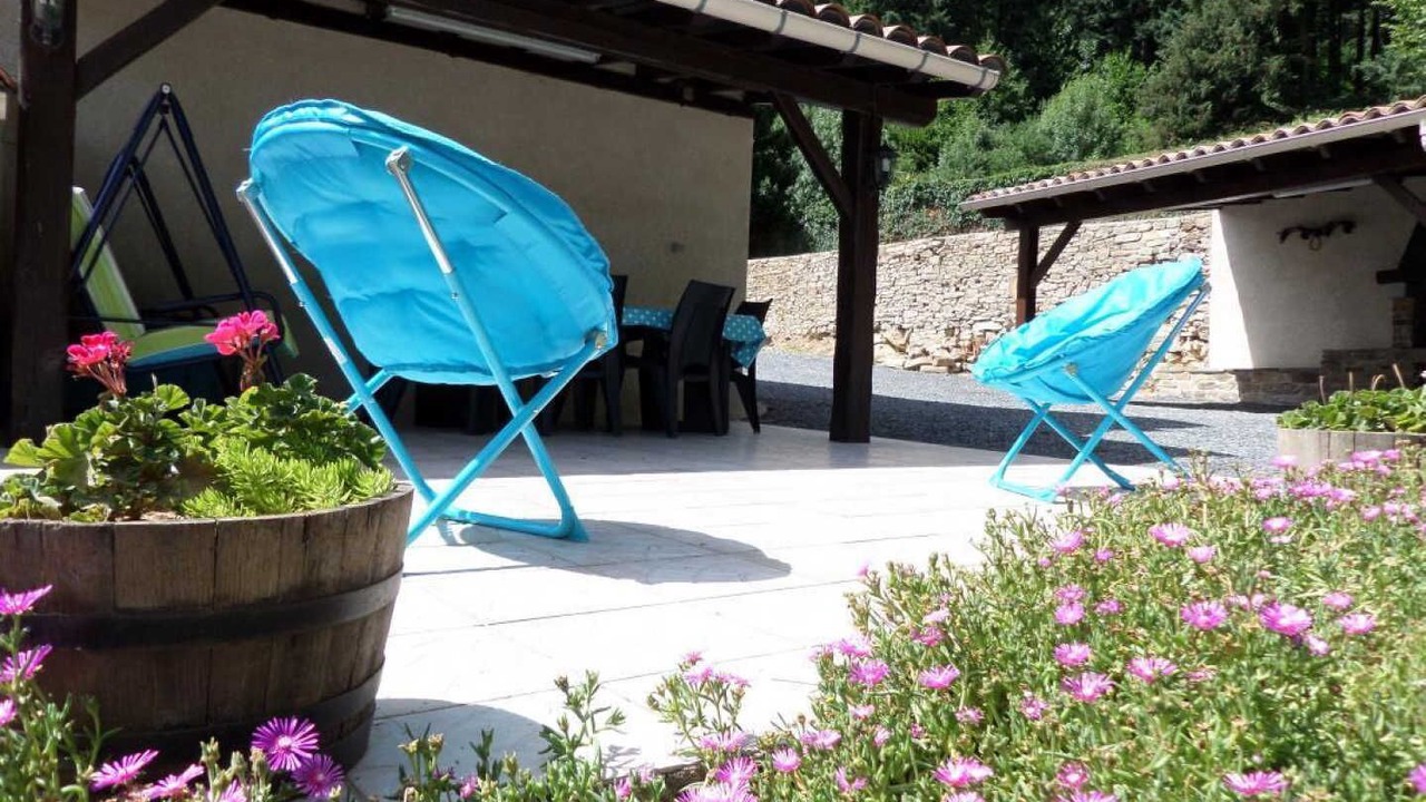 Photo of Patio Balcony in Bout-du-Pont-de-Larn