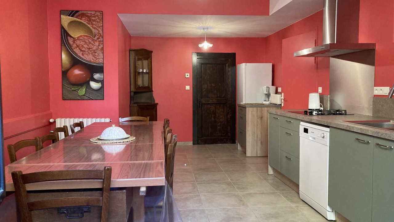 Photo of Kitchen in Saint-Pierre-de-Trivisy