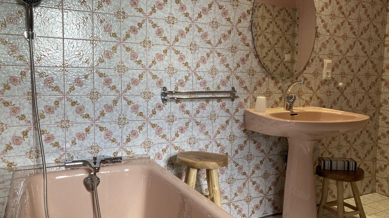 Photo of Bathroom in Saint-Pierre-de-Trivisy