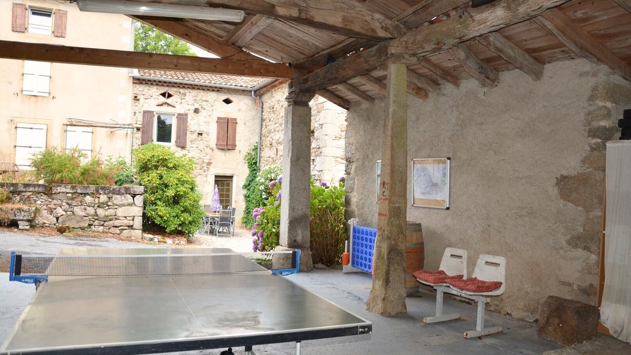Photo of Patio Balcony in Saint-Salvy-de-la-Balme