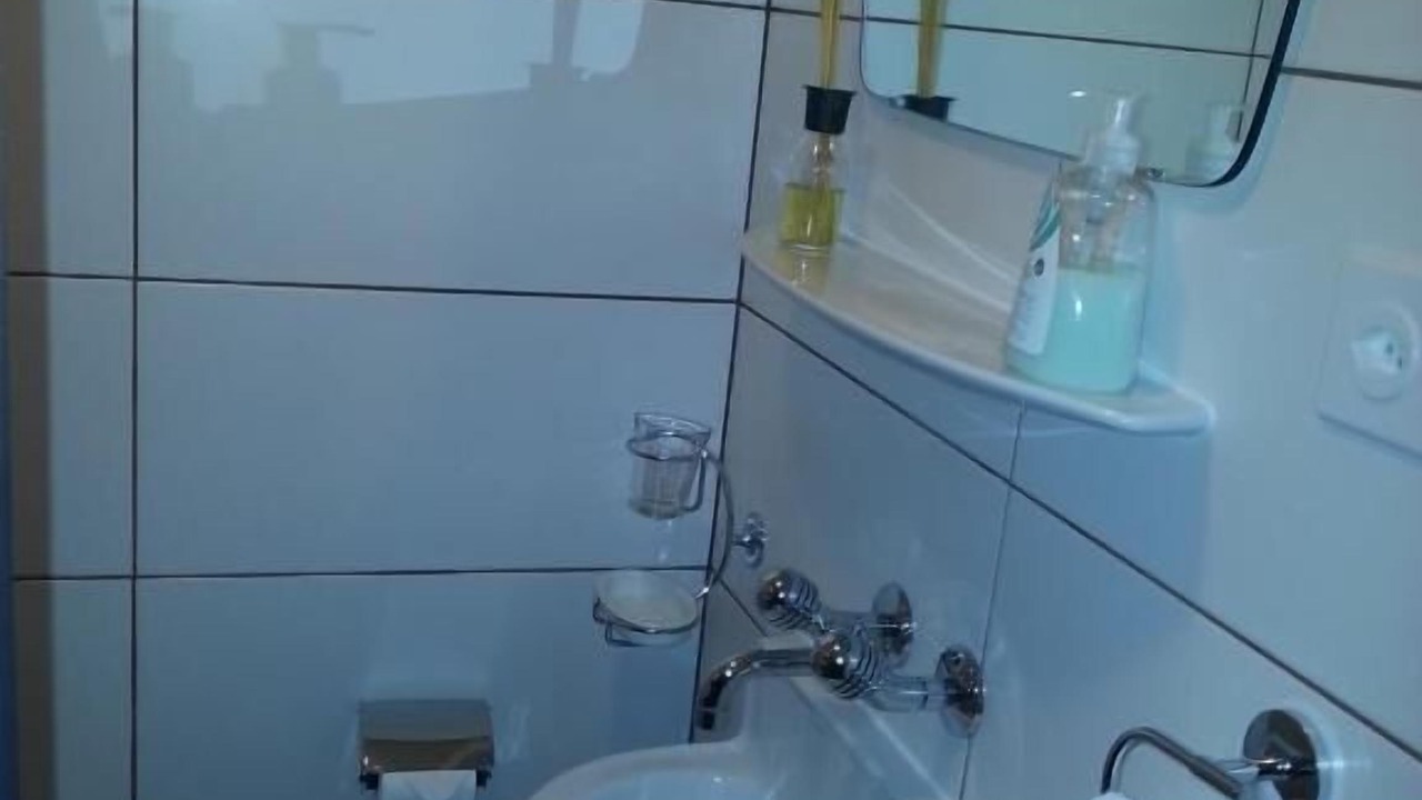Photo of Bathroom in Sundlauenen