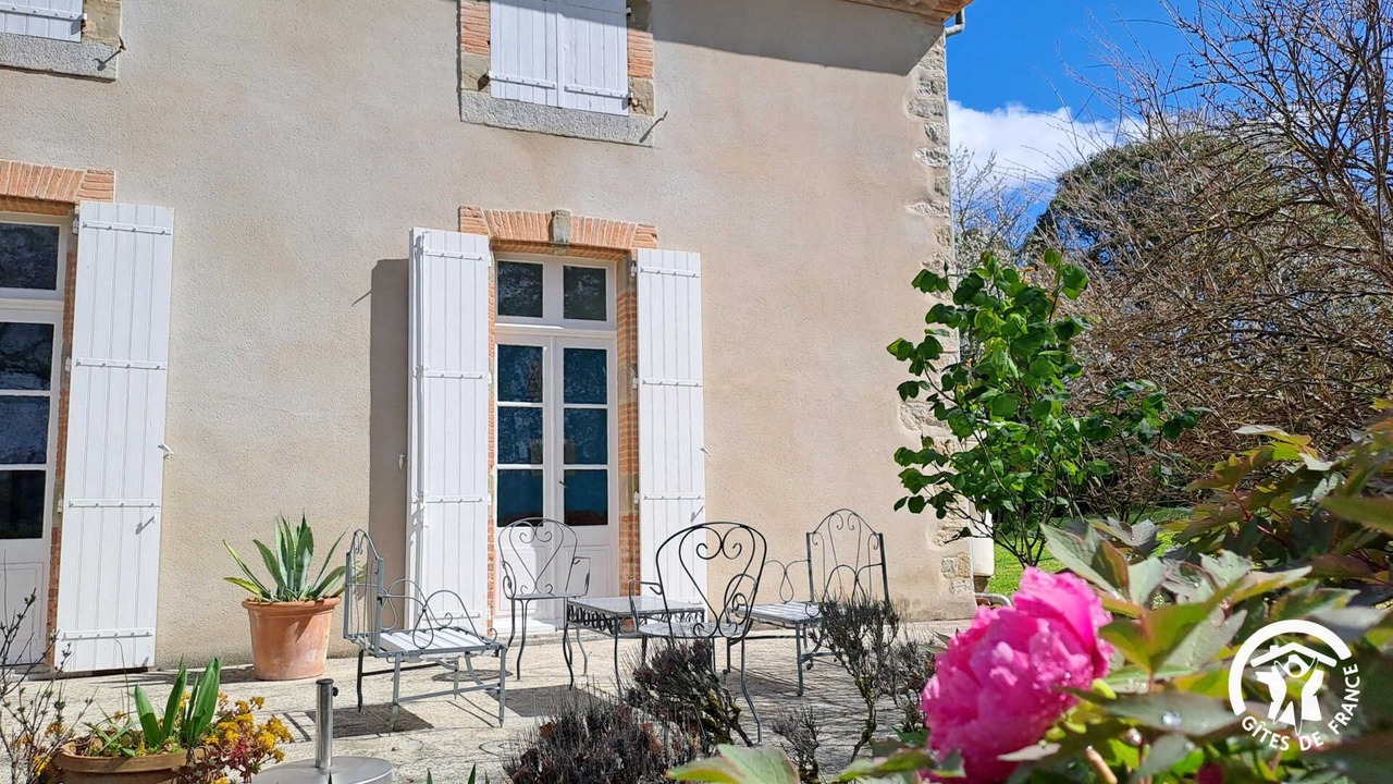 Photo of Patio Balcony in Puylaurens