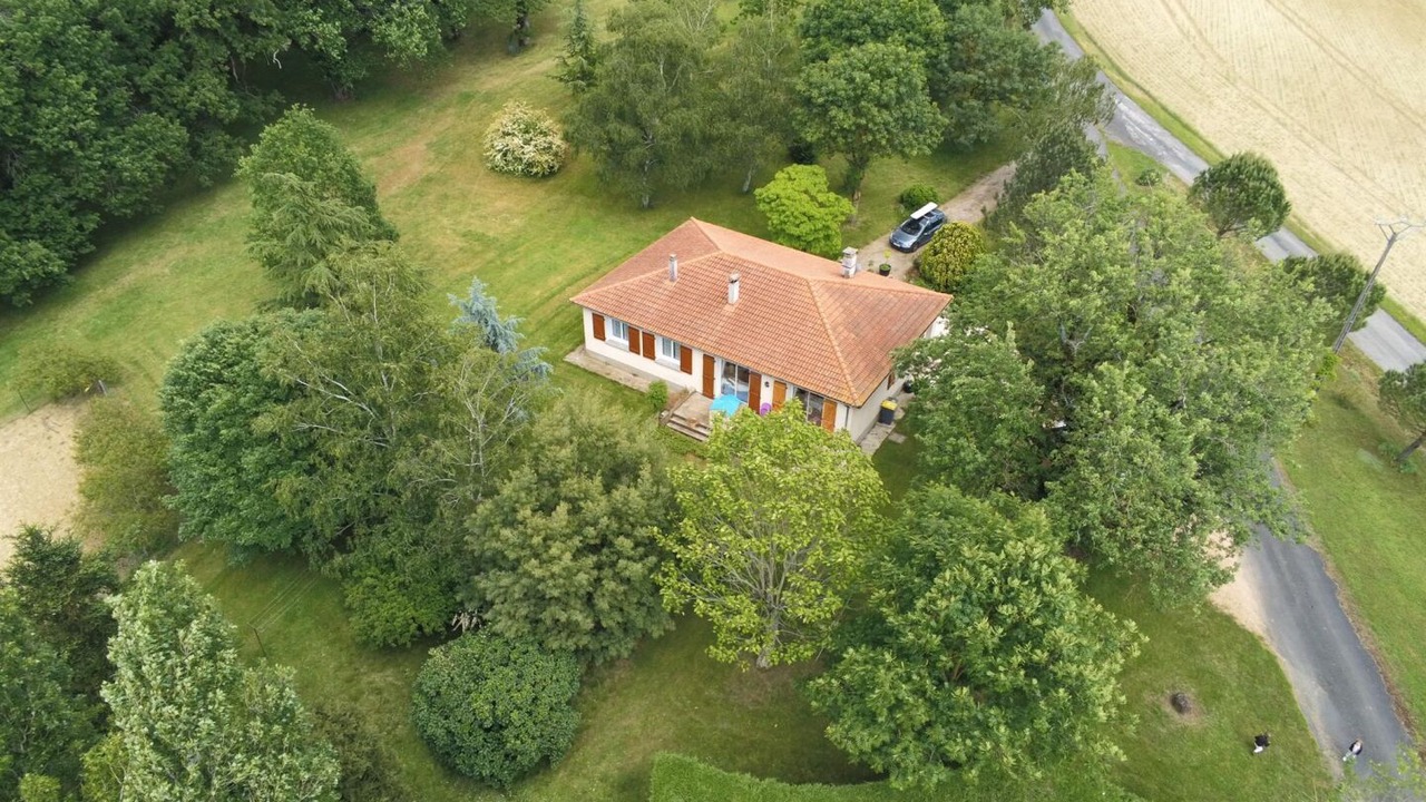 Photo of Outdoor in Montvalen