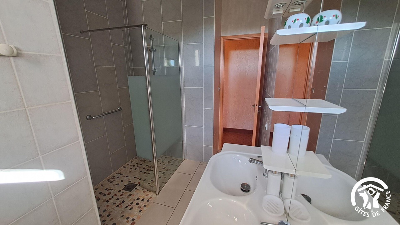 Photo of Bathroom in Montvalen