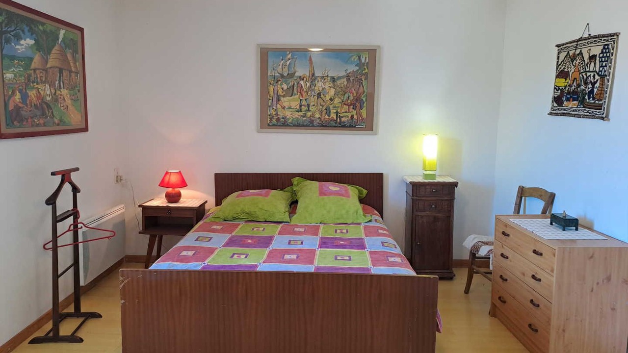 Photo of Bedroom in Martrin