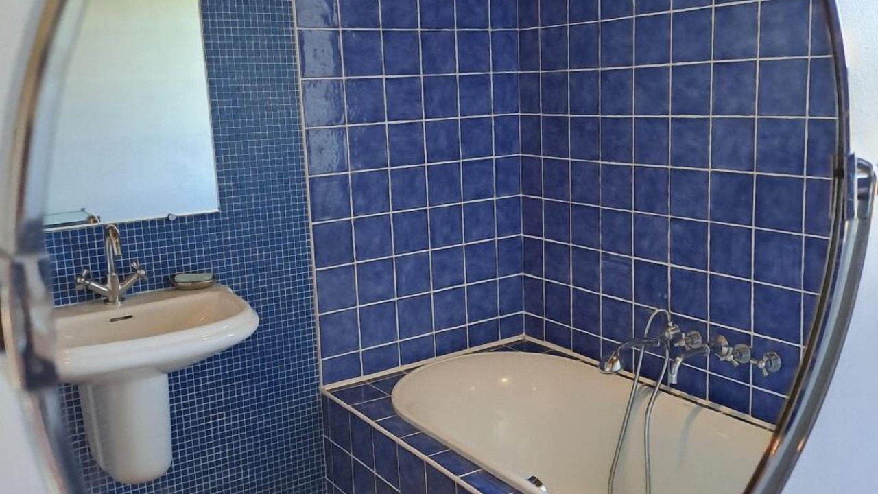 Photo of Bathroom in Puylaurens