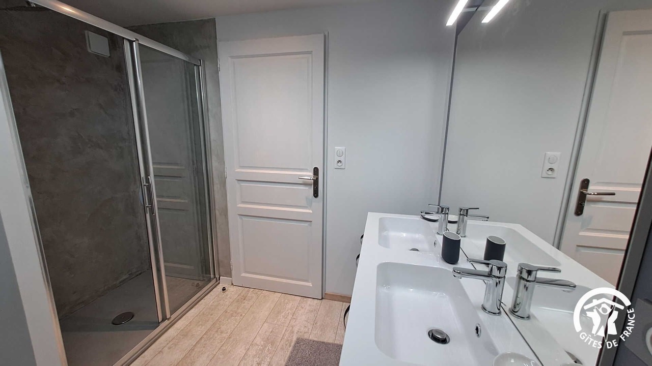 Photo of Bathroom in Cahuzac-sur-Vere