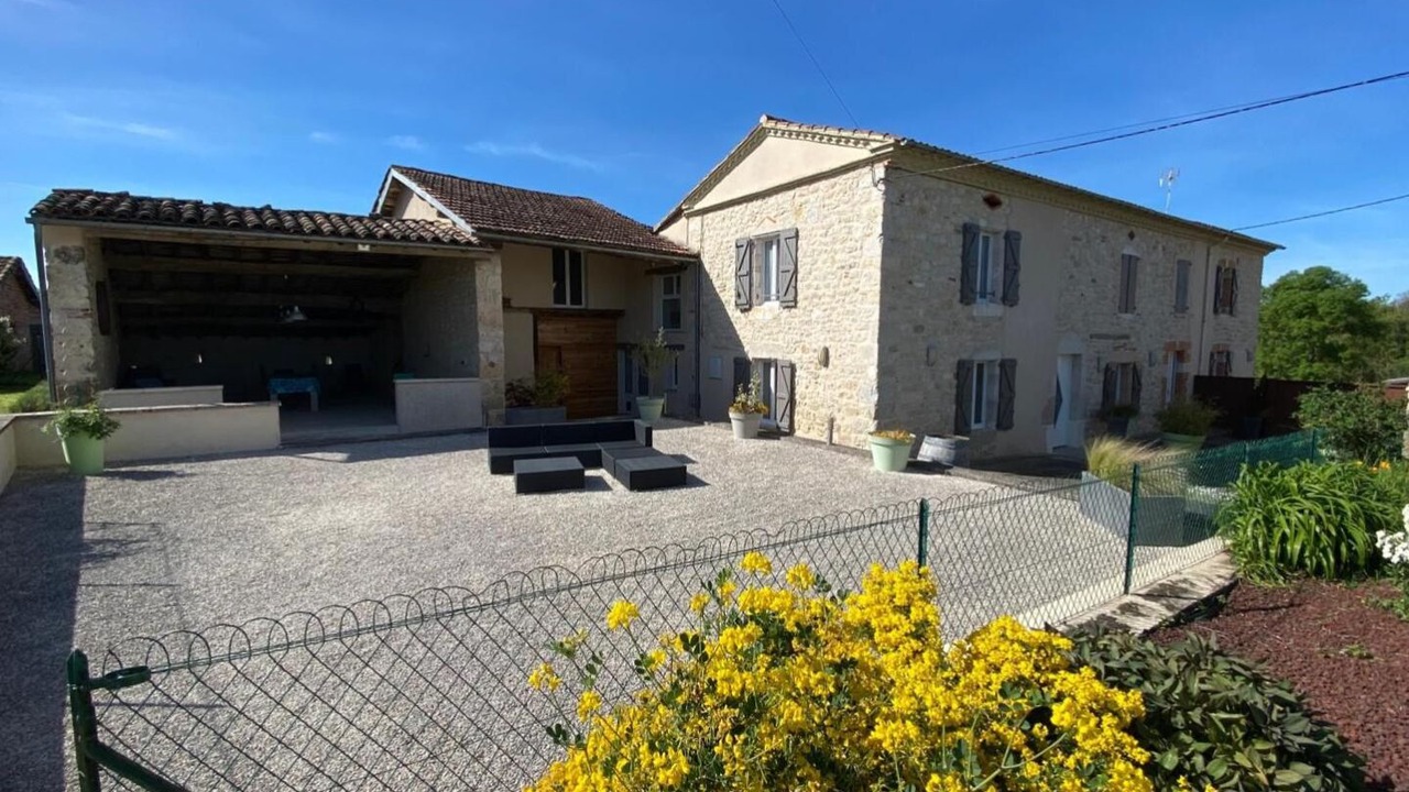 Photo of Patio Balcony in Cahuzac-sur-Vere