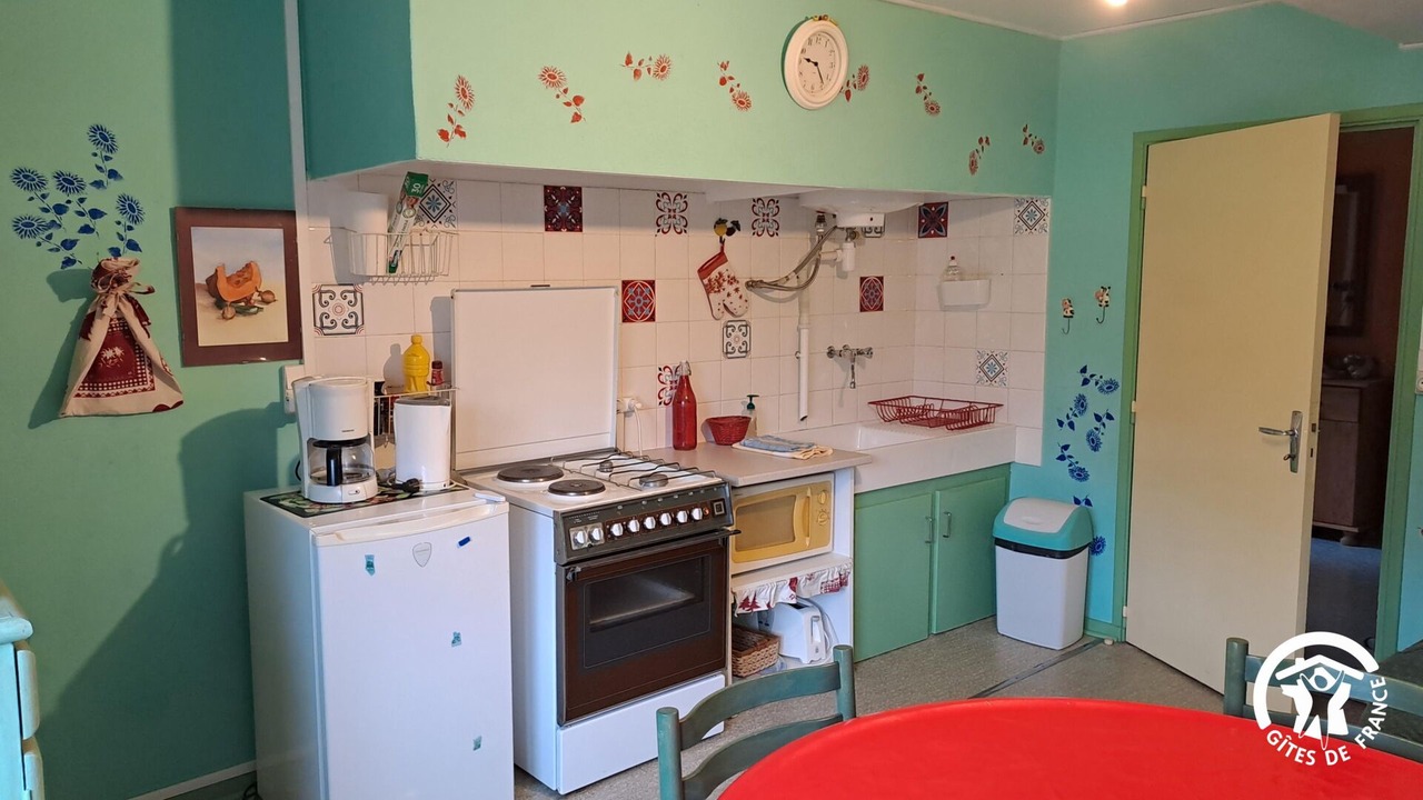 Photo of Kitchen in Montredon-Labessonnie