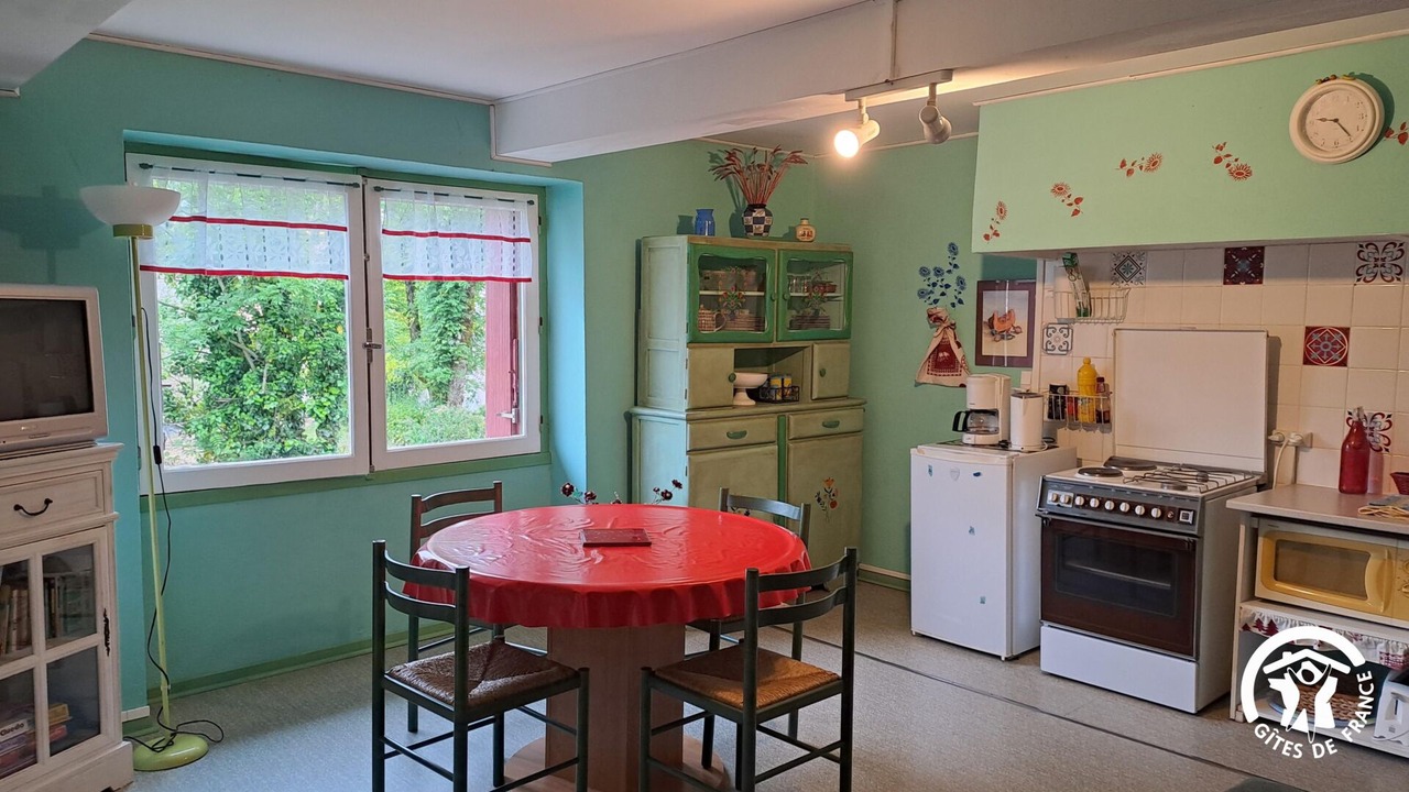 Photo of Kitchen in Montredon-Labessonnie