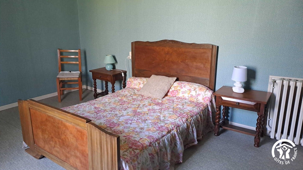 Photo of Bedroom in Saint-Julien-du-Puy