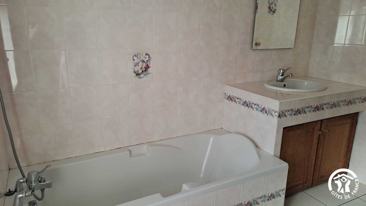 Photo of Bathroom in Saint-Julien-du-Puy