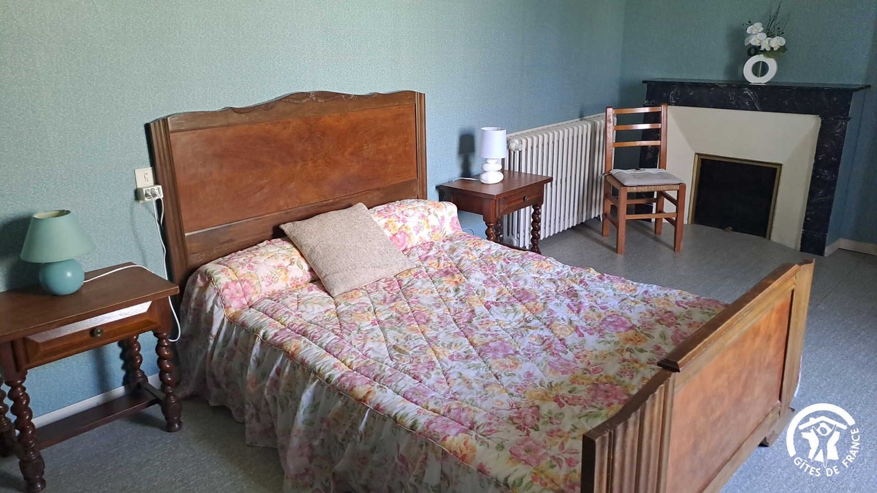 Photo of Bedroom in Saint-Julien-du-Puy