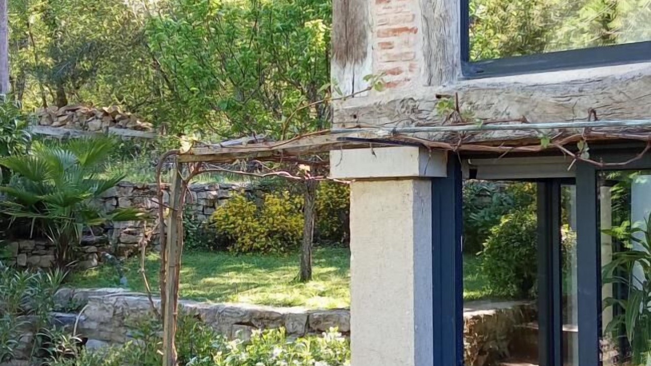 Photo of Outdoor in Montrosier