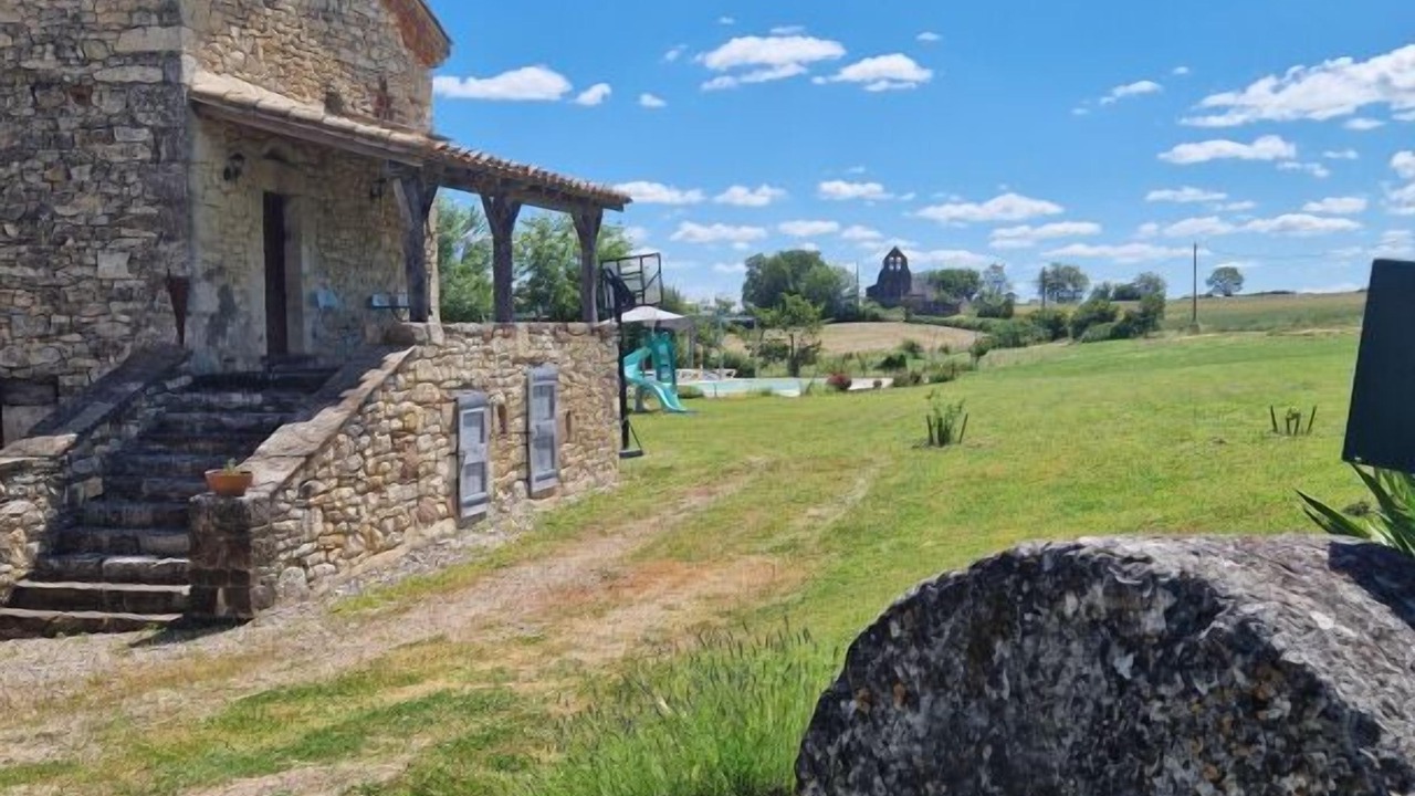 Photo of Outdoor in Livers-Cazelles