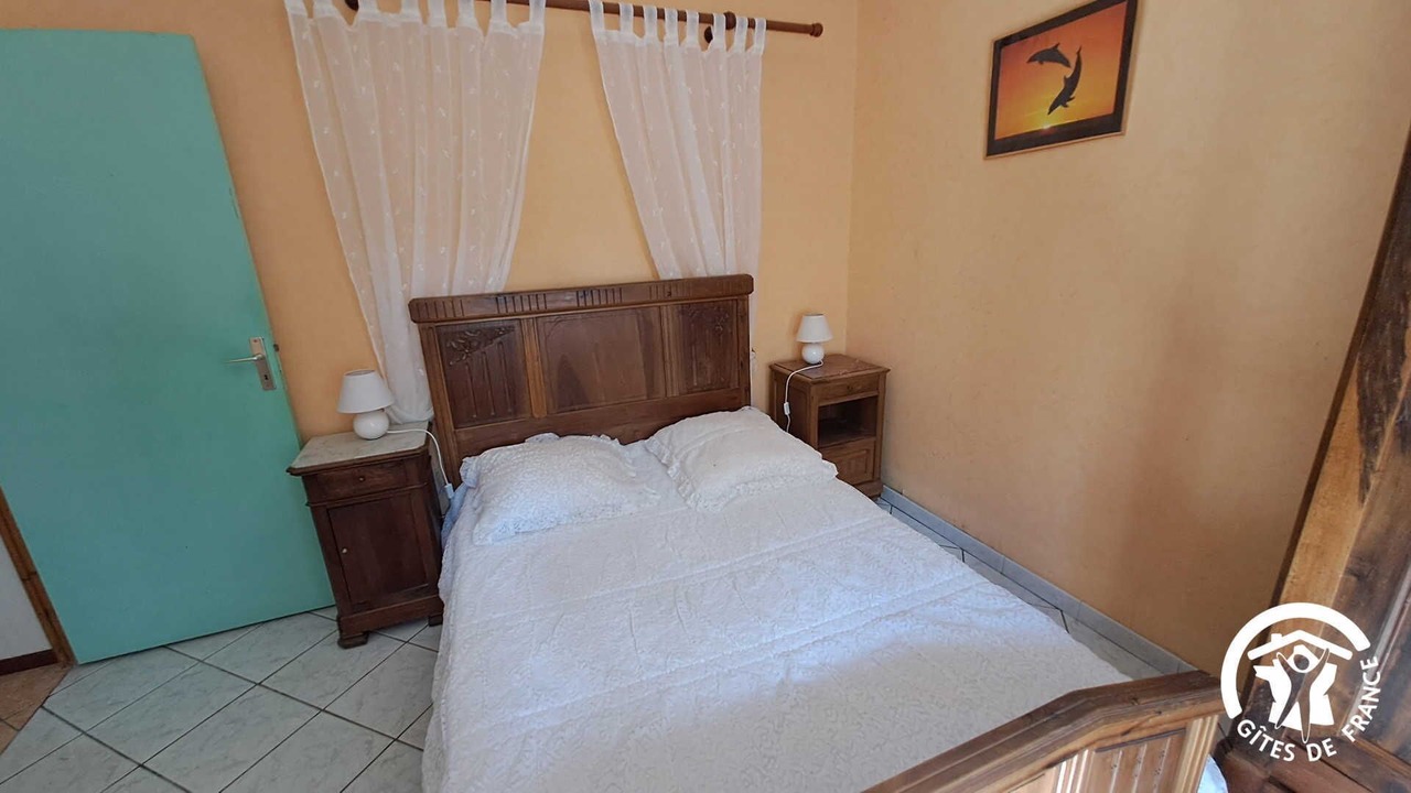 Photo of Bedroom in Montredon-Labessonnie