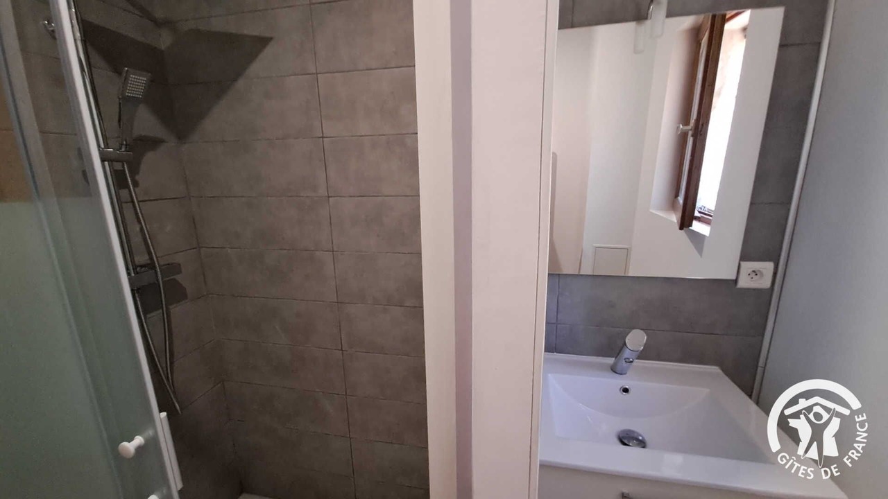Photo of Bathroom in Montredon-Labessonnie