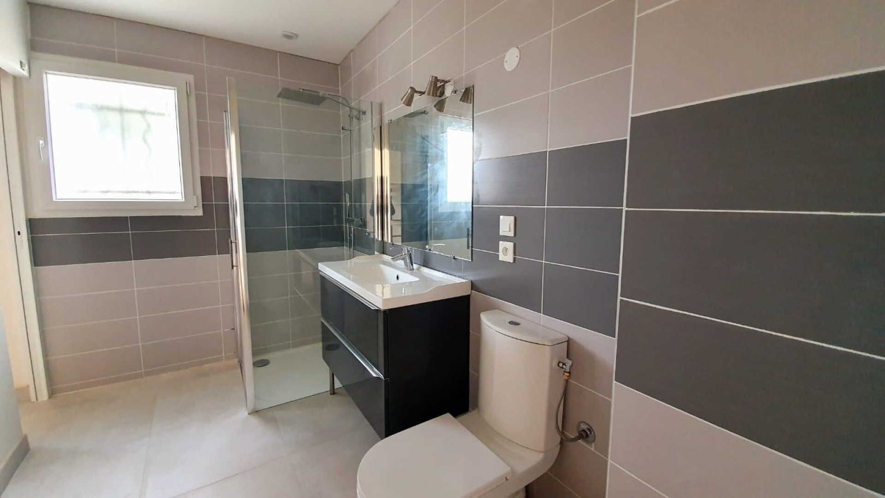 Photo of Bathroom in Lavaur