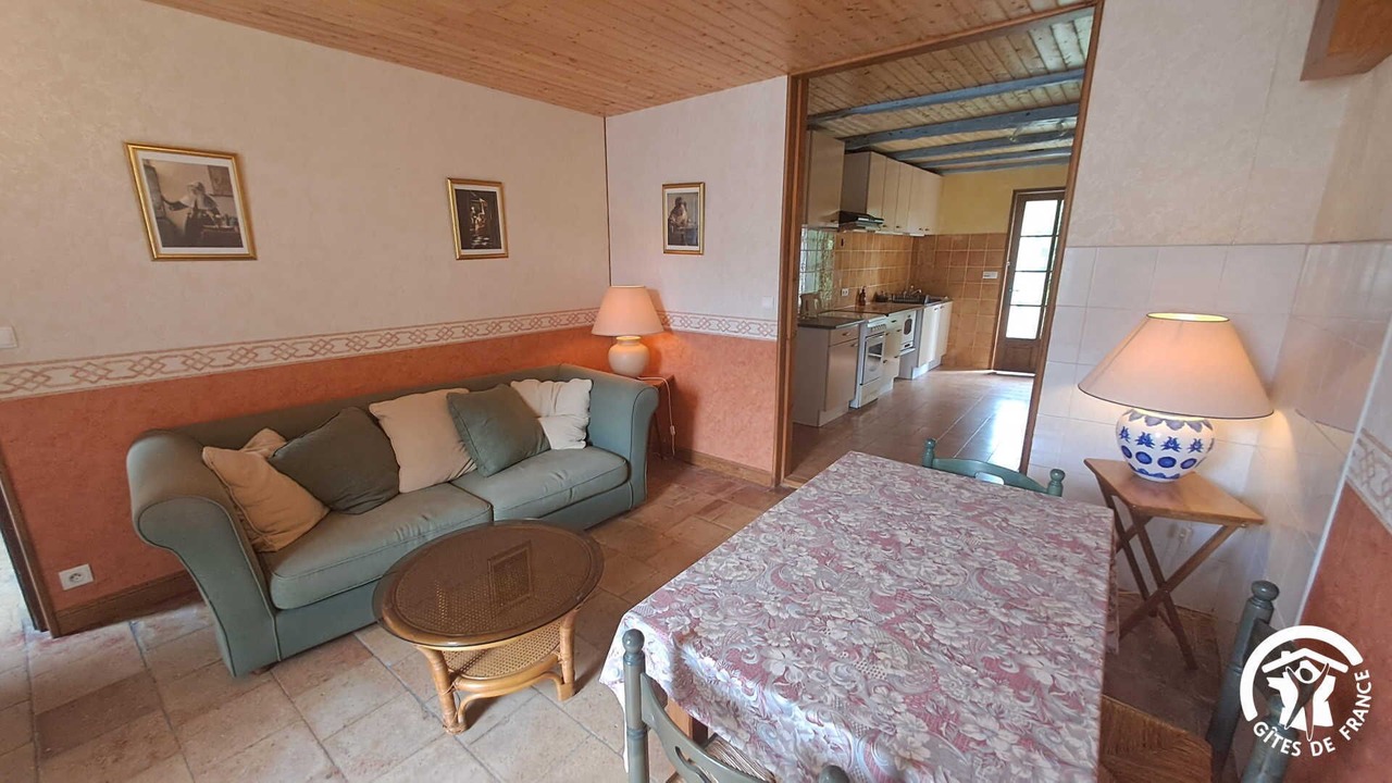 Photo of Livingroom in Vaour