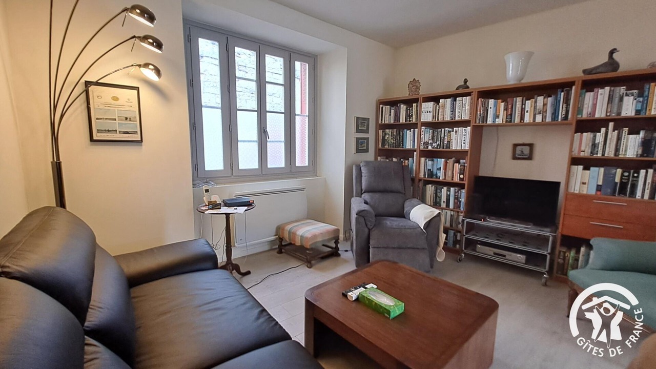 Photo of Livingroom in Castelnau-de-Montmiral