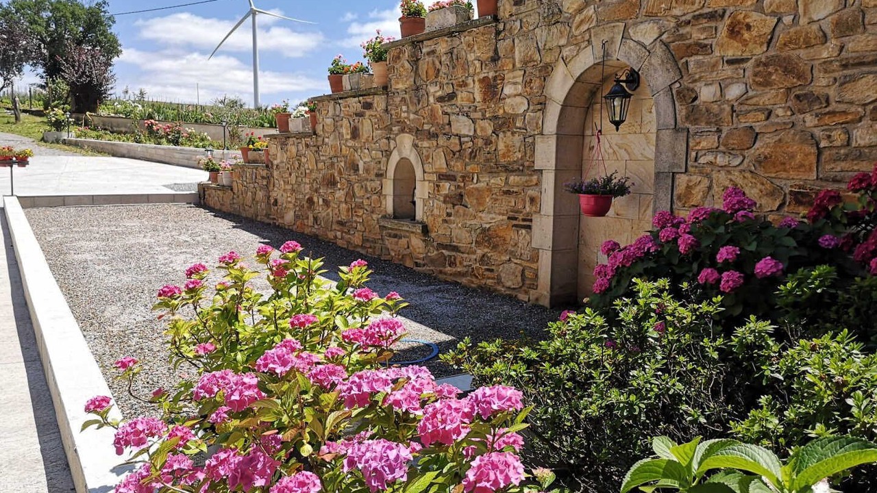 Photo of Outdoor in Assac