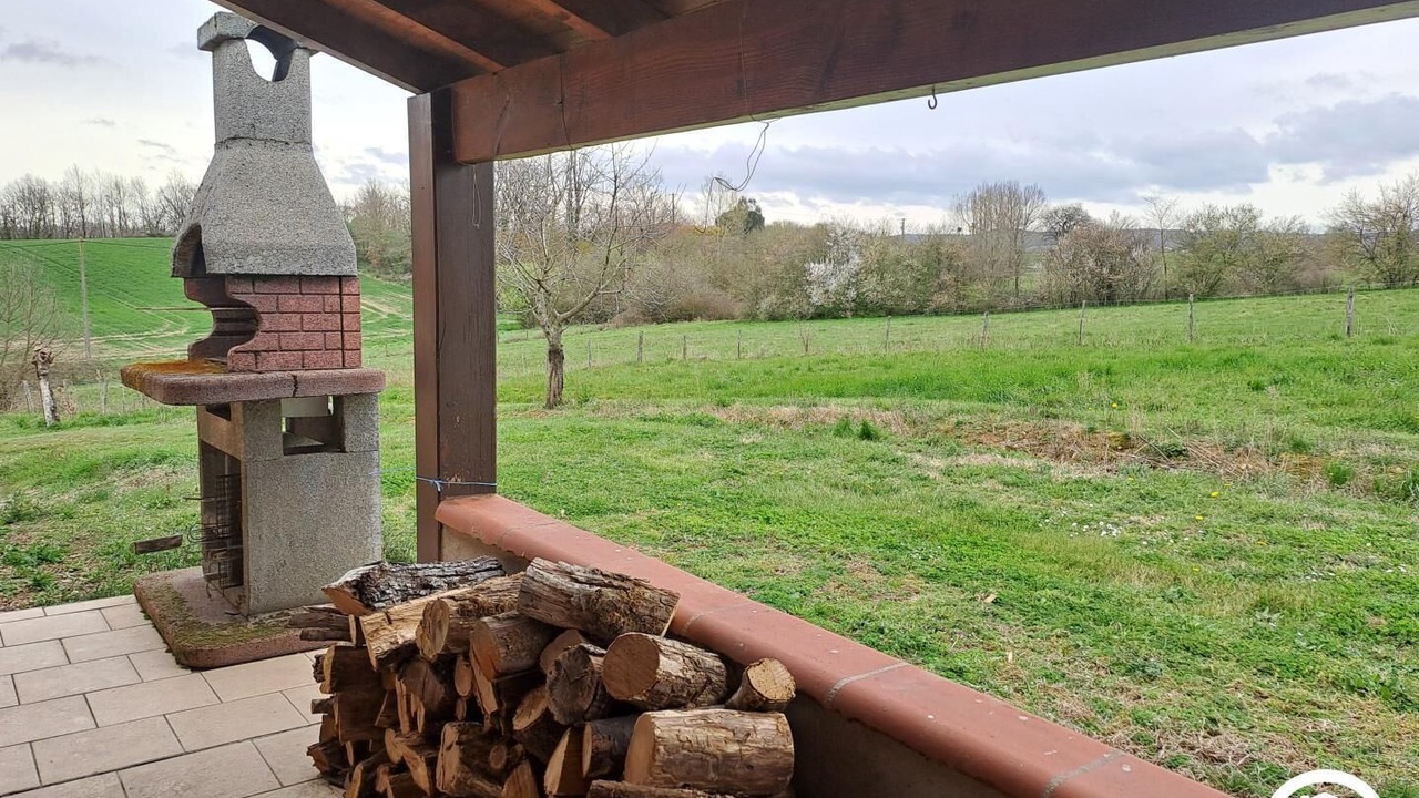Photo of Outdoor in Parisot