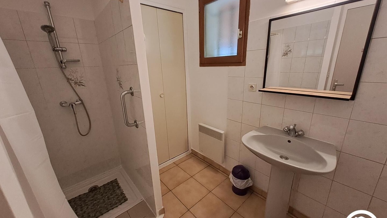 Photo of Bathroom in Parisot