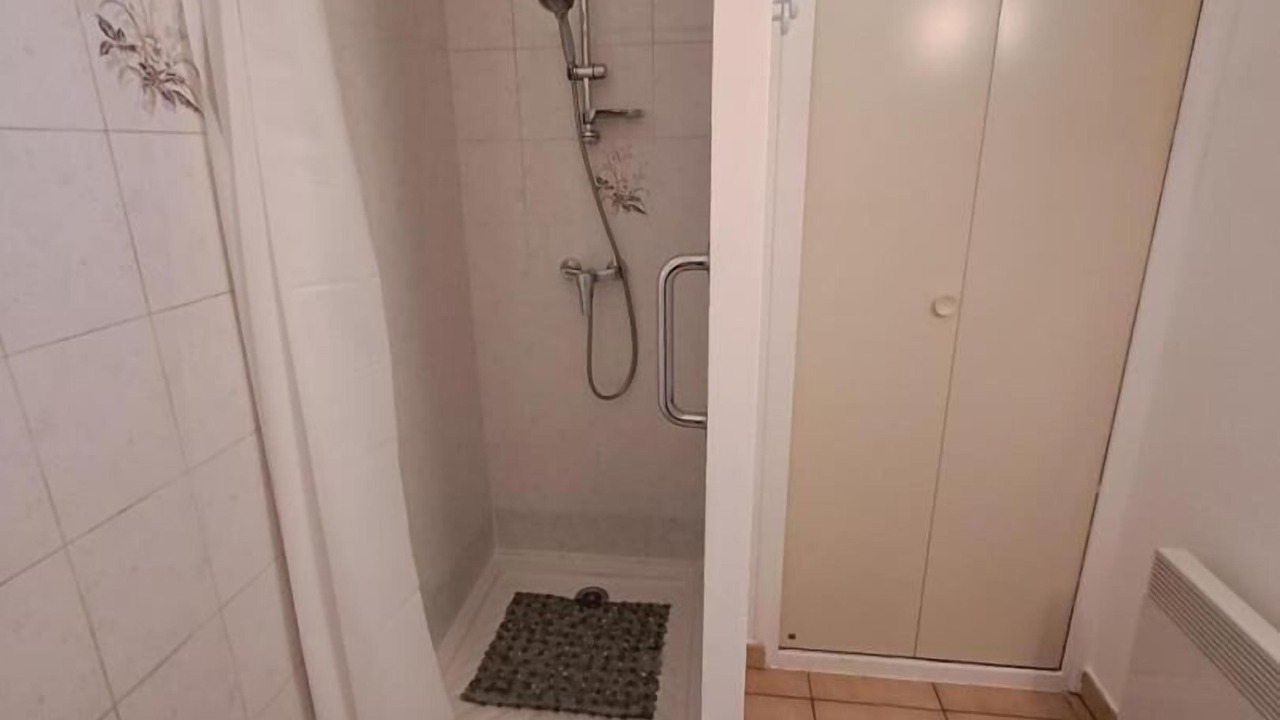 Photo of Bathroom in Parisot