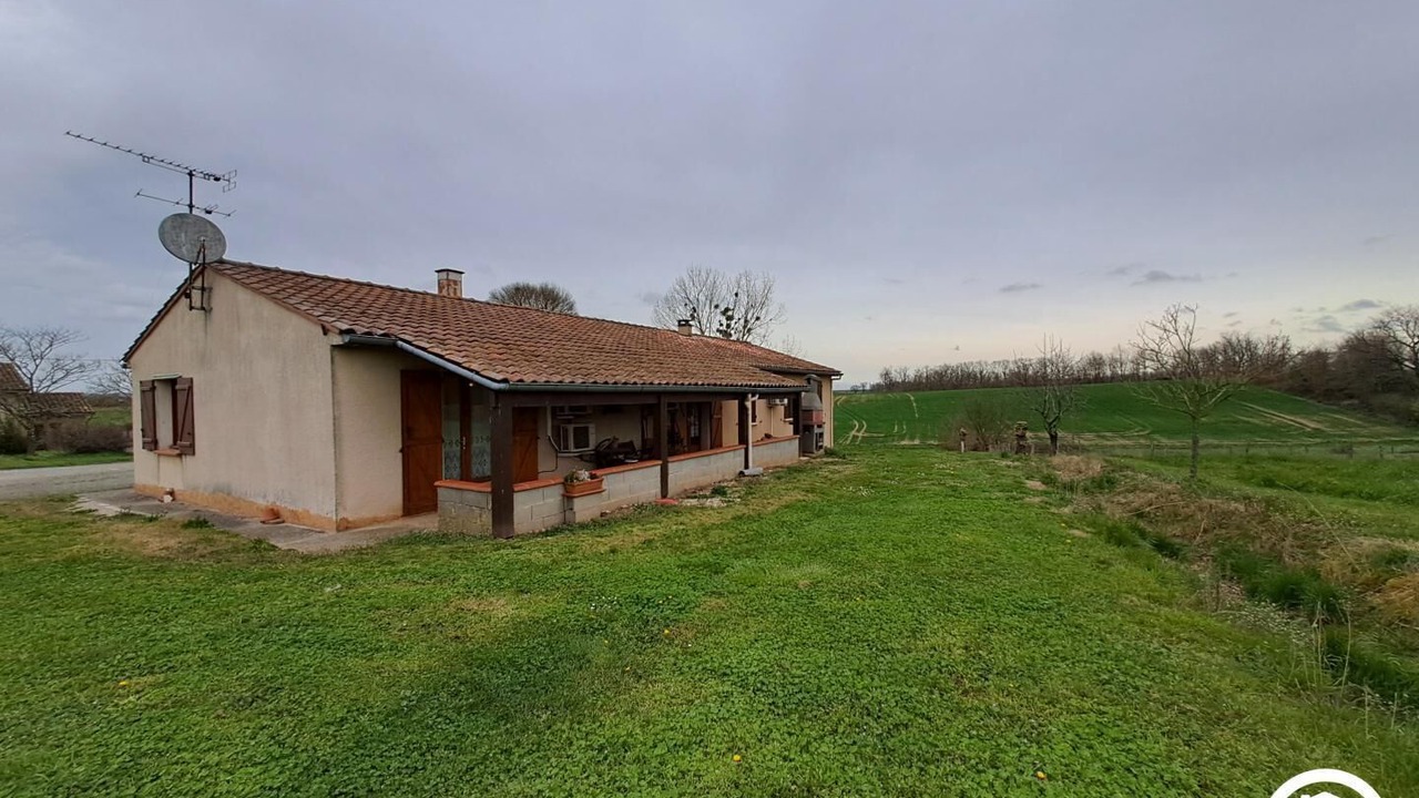 Photo of Outdoor in Parisot