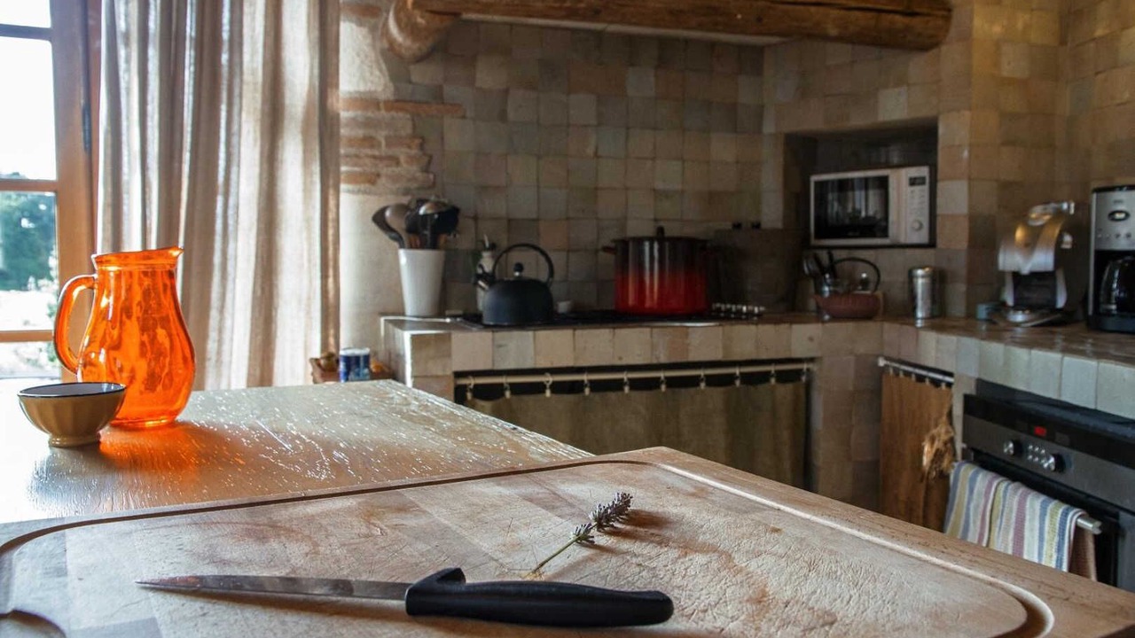 Photo of Kitchen in Castelnau-de-Montmiral