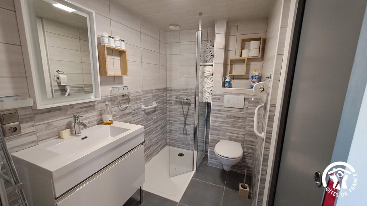 Photo of Bathroom in Venes