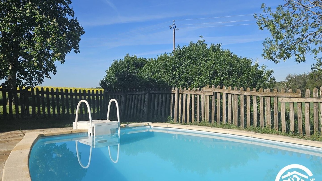 Photo of Outdoor in Almayrac