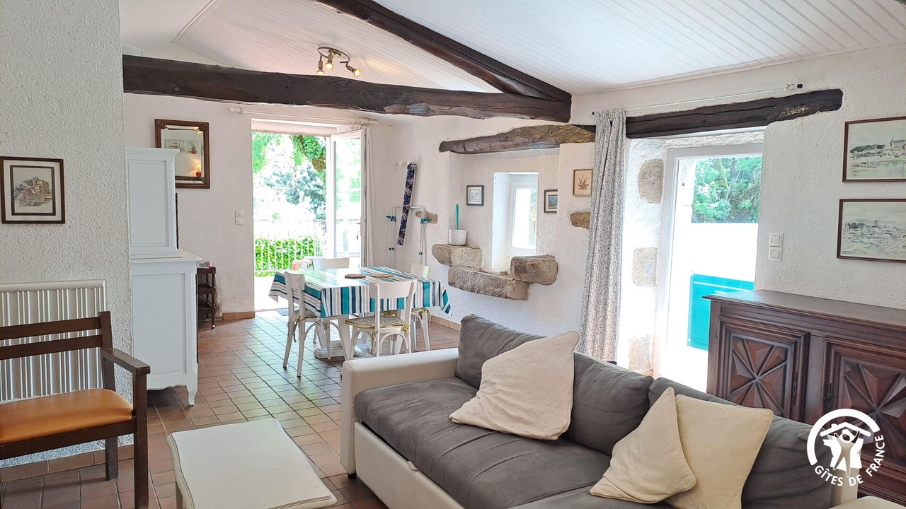 Photo of Livingroom in Saint-Salvy-de-la-Balme