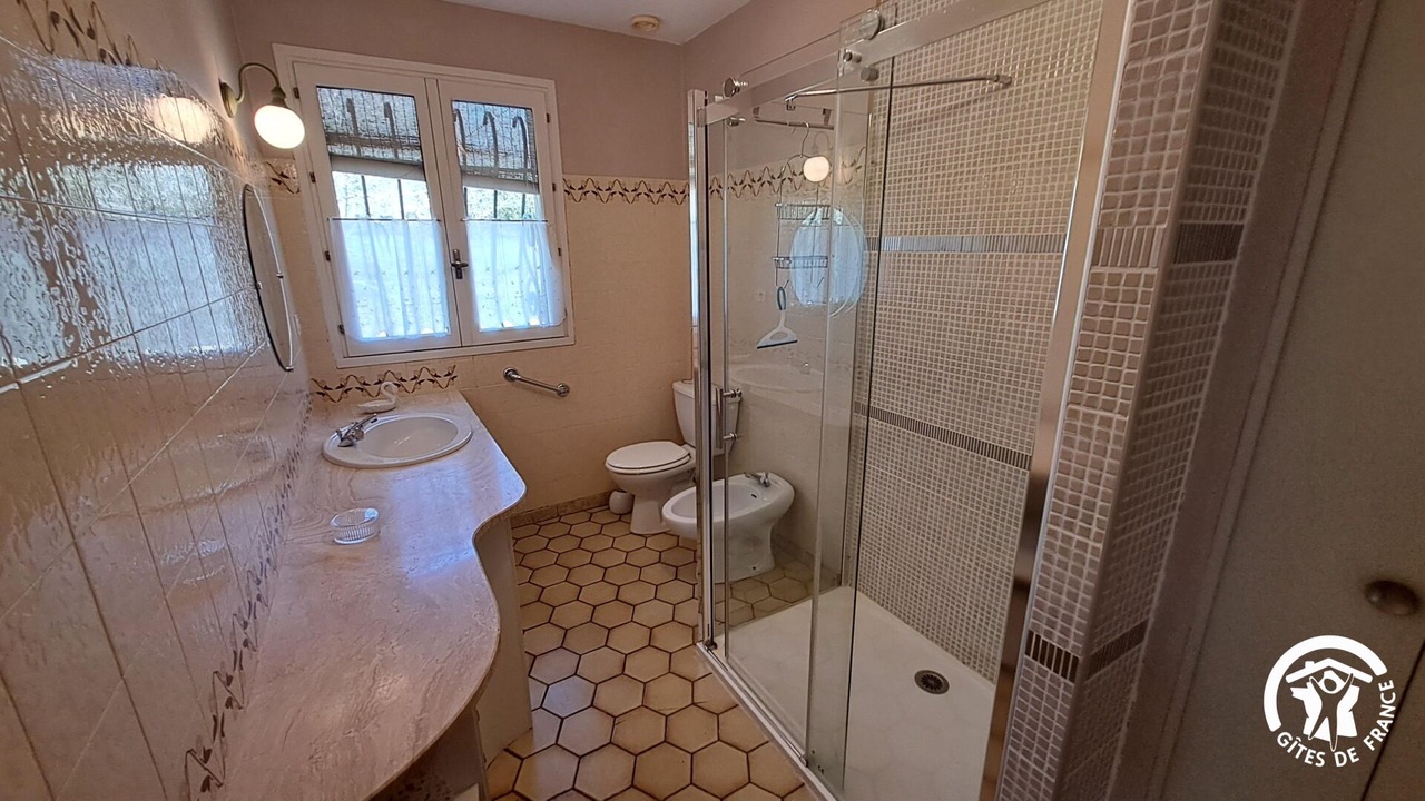 Photo of Bathroom in Lavaur