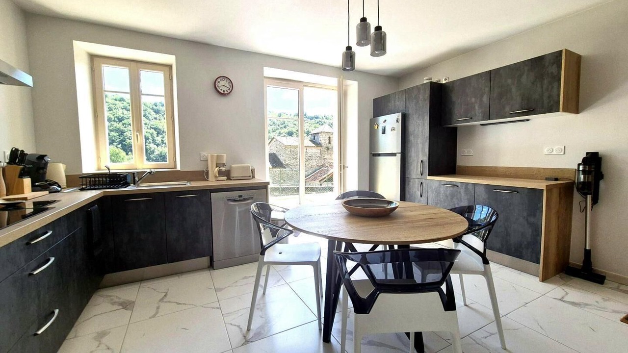 Photo of Kitchen in Saint-Gregoire