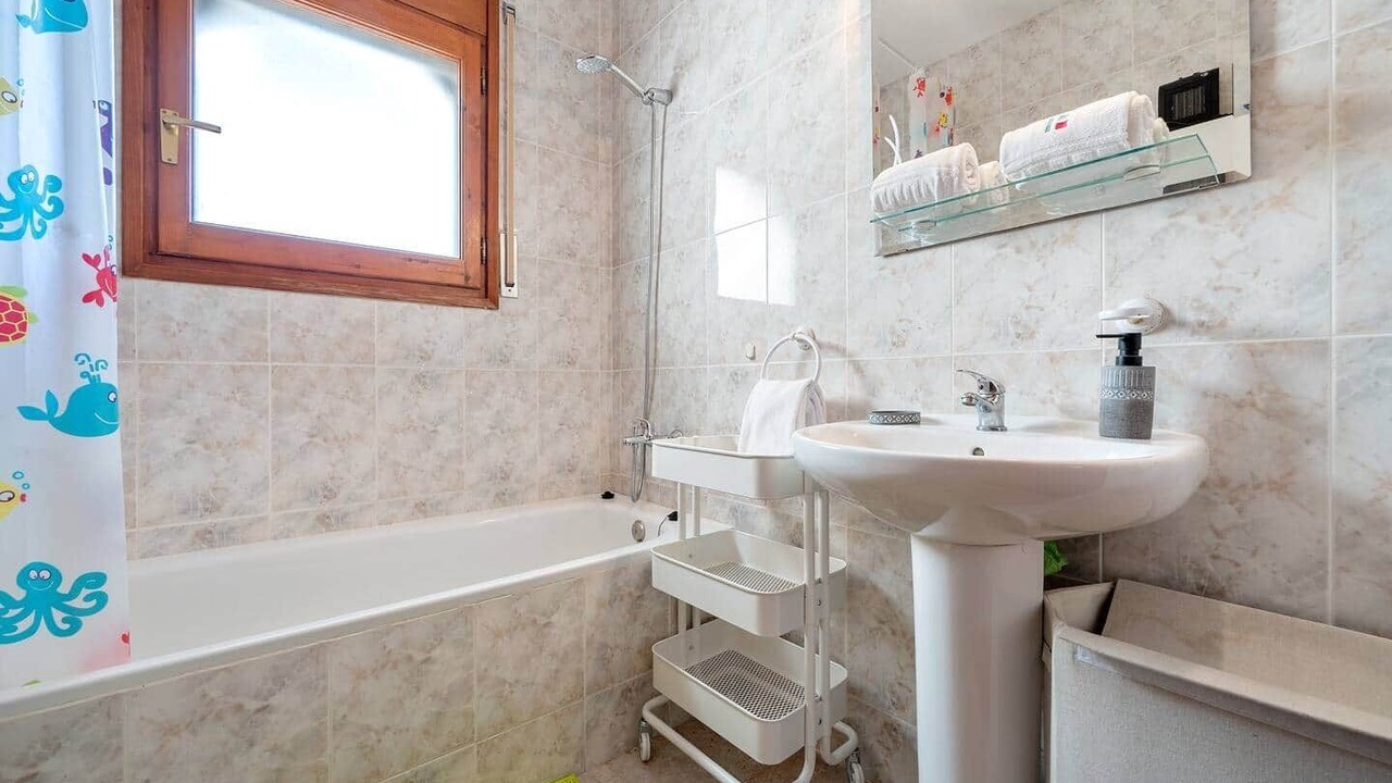 Photo of Bathroom in La Pobla de Montornes