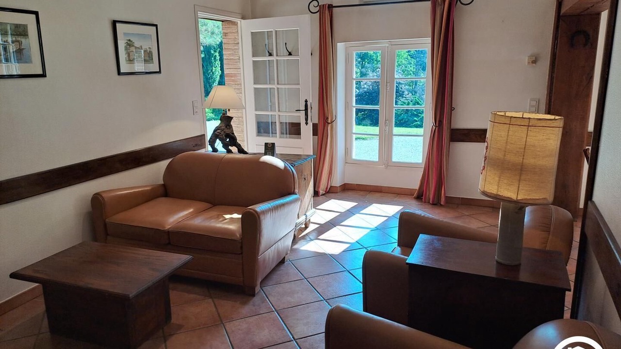 Photo of Livingroom in Giroussens