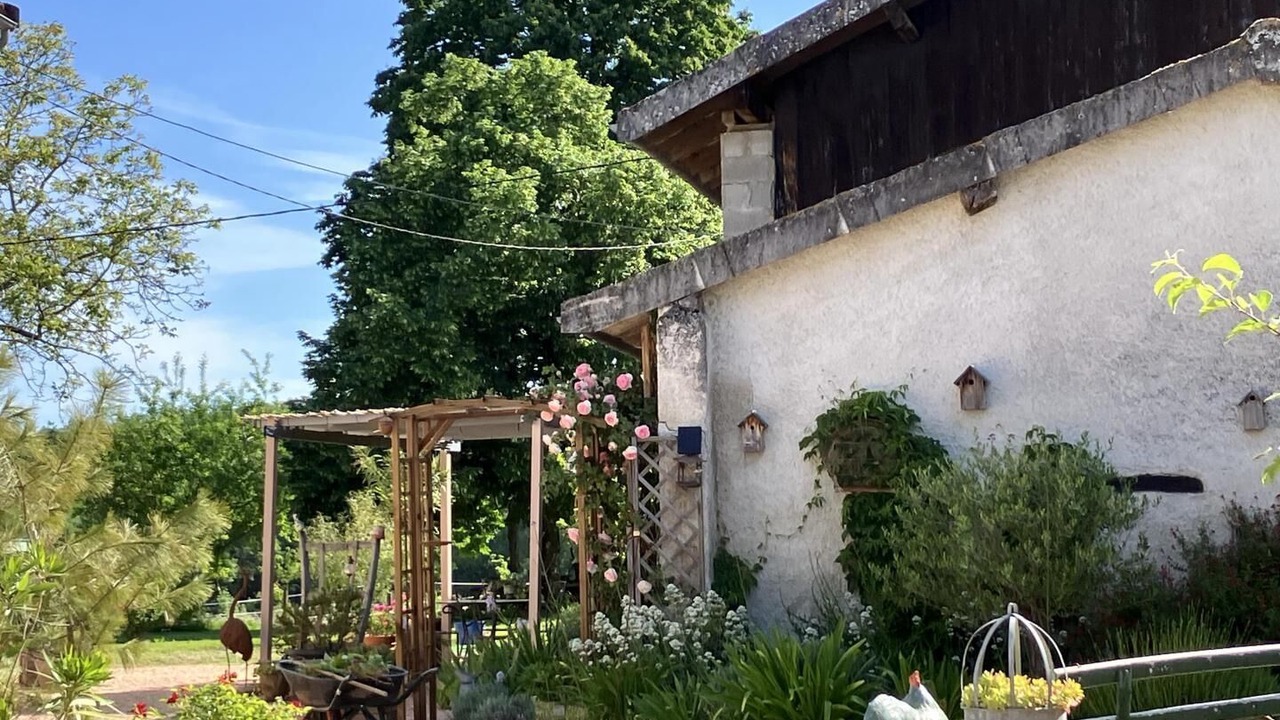 Photo of Outdoor in Montans