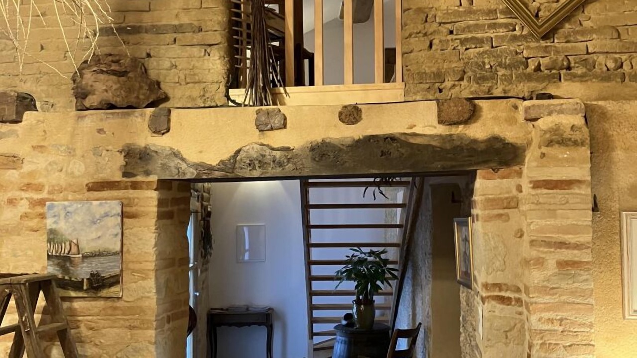 Photo of Others in Montans